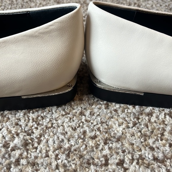 Marc Fisher Hemmy | white smooth leather loafer | size 9 - Picture 5 of 6